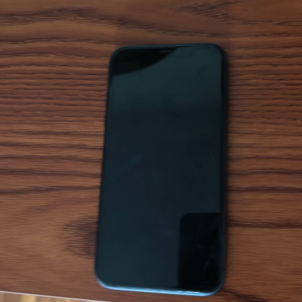 Black iPhone 11